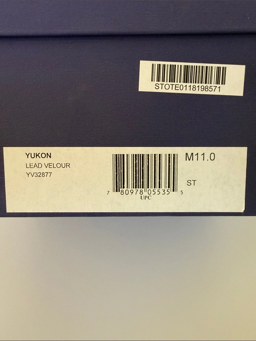 Stuart Weitzman Navy Textured Shoe Box with Yukon Label